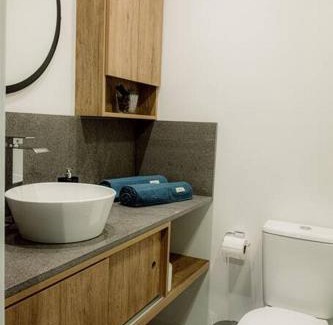 Sao Goncalo Apartment | Studio contemporâneo no Parque Una com garagem