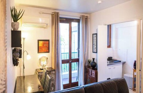 Le Rouet Apartment | Studio Cosy, Calme, Situé Stade, Congrès , Plages , Parcs, Centre, Vieux Port