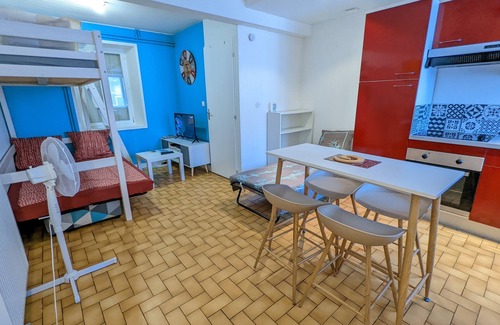 Beaumont Saint-Cyr Apartment | Studio Cyrbordo Proche Futuroscope/Poitiers Nord