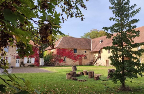 Basse-Rentgen Apartment | Studio de 35m2 Dans le Corps de Ferme du Château, Avec Accès au Parc de 100ha