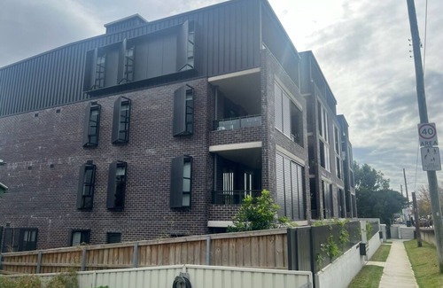 Adamstown Apartment | Studio Deluxe with Balcony