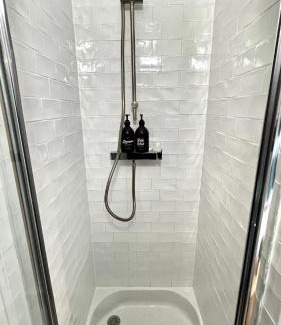 Enghien-les-Bains Apartment | Studio Douillet Hypercentre 12 min de Paris