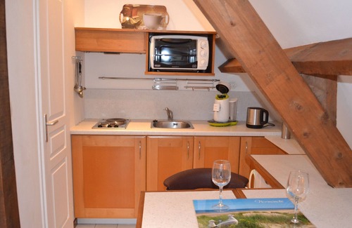 Bonneville-la-Louvet Apartment | Studio du domaine de la Petitière