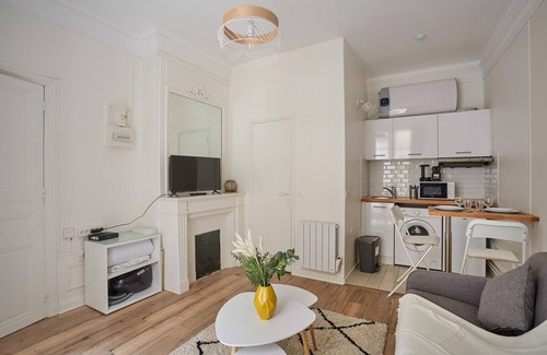 Chaillot Apartment | Studio Eiffel Tower/trocadero