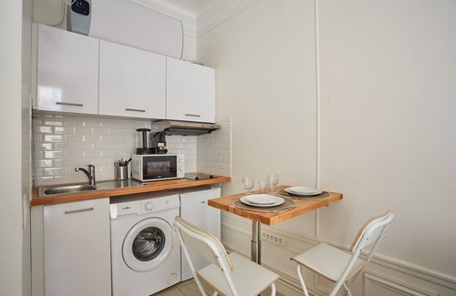 Chaillot Apartment | Studio Eiffel Tower/trocadero