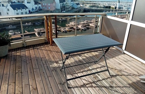 Morbihan Apartment | Studio Entièrement Rénové vue Panoramique sur la Baie de Quiberon, Port Haliguen