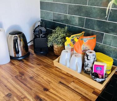 Enghien-les-Bains Apartment | Studio Exotique Hyper-Centre Enghien 12min Paris