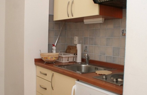 Trstenik Apartment | Studio flat near beach Trstenik, Pelješac (AS-4566-a)