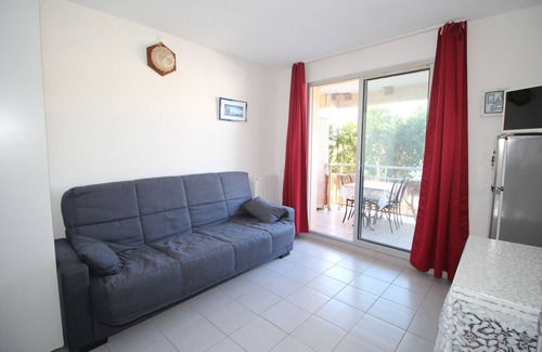 Le Port Apartment | Studio for 4 with marina view