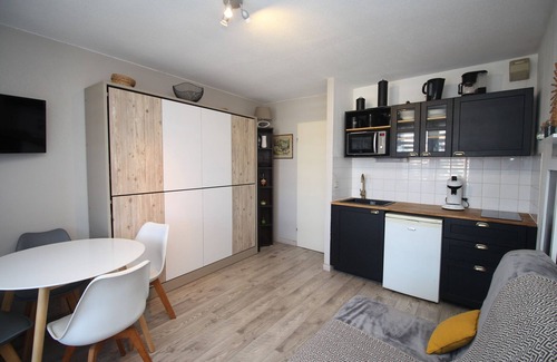 Le Port Apartment | Studio for 4 with marina view