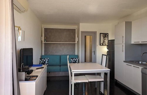 Naturist Village Apartment | Studio Heliopolis K Int. Naturist Village AC/Park