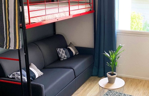 Chasseneuil-du-Poitou Apartment | Studio Hipster - Futuroscope location 8 min walk