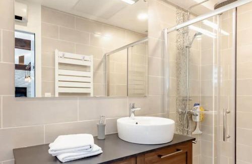 Sartrouville Apartment | Studio indépendant avec Jacuzzi