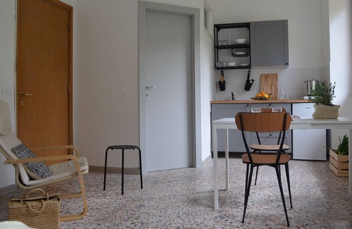 Nulvi Villa | Studio inserito in villa ristrutturata , yoga incluso, 20 min dalla spiaggia!