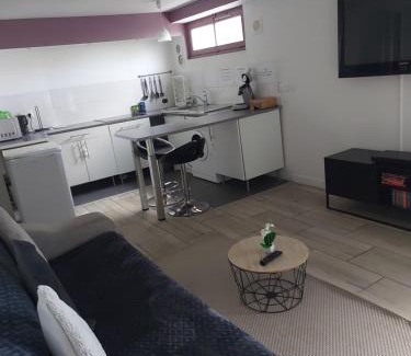 Ecquevilly Apartment | Studio loué entier proche de Paris