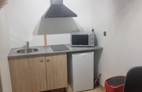 Villeneuve-le-Roi Apartment | Studio near orly airport