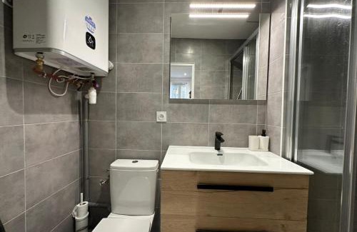 Charpennes - Charmettes Apartment | Studio NEUF proche METRO