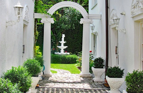 Memmingen Apartment | Studio No. 10 - Apartment Storchenfarbe