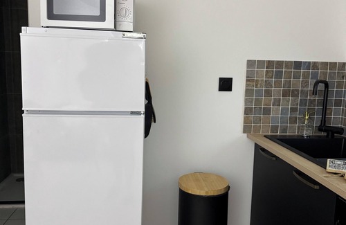 Colline-Beaumont Apartment | Studio on the farm. Pets welcome!