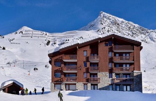 Belle Plagne Apartment | Studio rénové 4/5 pers · Ski aux pieds - FR-1-181-1038