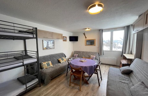 Le Super-Sauze Apartment | Studio rénové avec accès direct aux pistes, bien équipé - FR-1-165A-169
