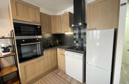 Le Super-Sauze Apartment | Studio rénové avec accès direct aux pistes, bien équipé - FR-1-165A-169