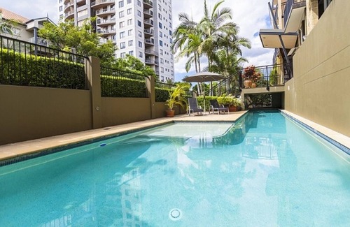 Kangaroo Point Hotel | Studio Room