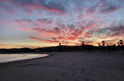 Frejus Apartment | Studio spacieux, vue imprenable sur la mer