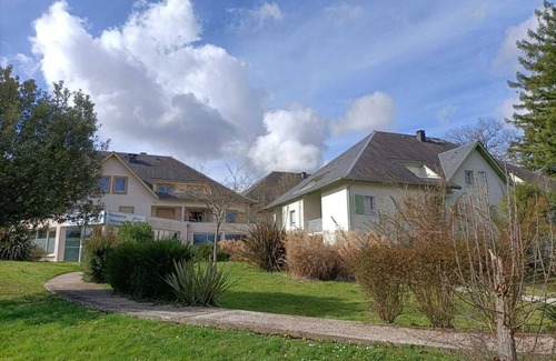 Salies-de-Bearn Apartment | Studio terrace in Residence with swimming pool C65