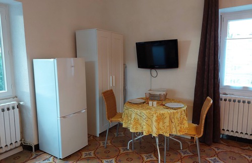 Grospierres Apartment | Studio tourterelle lou magnan Grospierres