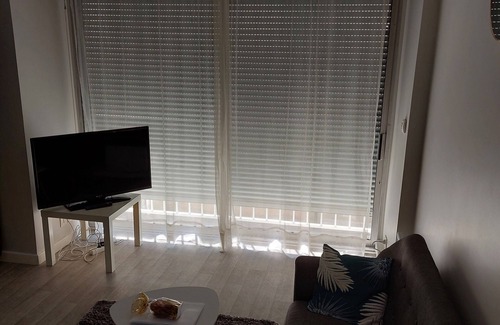 Gramat Apartment | Studio type T2, hypercentre, furnished with air conditioning and parking