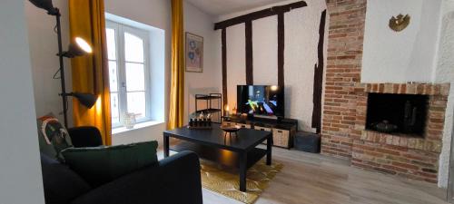 Laon Apartment | Studio vue Cathédrale Laon