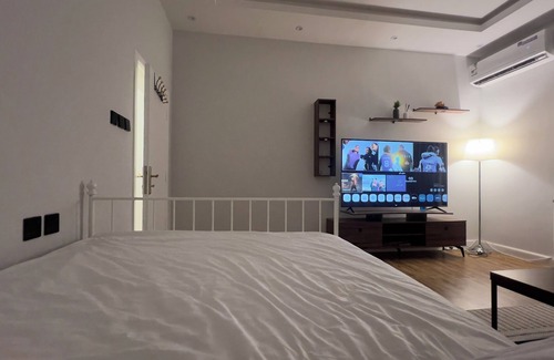 Al Aqiq Apartment | Studio with Master Bed & Self Entry