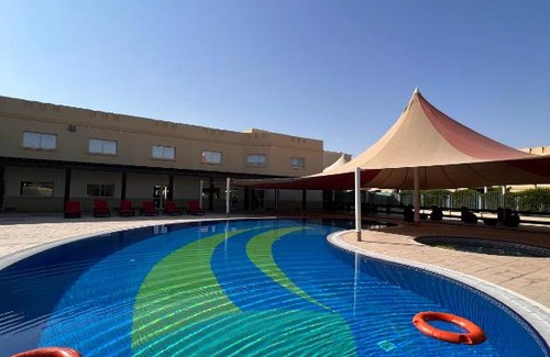 Doha Villa | Studio with swimming pool