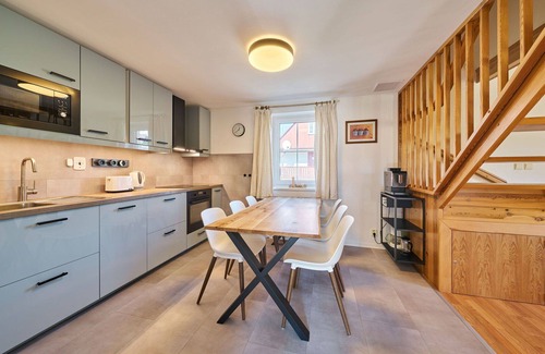 Rudnik u Vrchlabi House | Stunning private villa for 6 people with WIFI, pool, TV, terrace and pets allowed