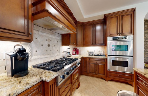 Murrieta House | Stunning 5,000 Square Foot Wine Country Villa on 3.5 Acres with Pool & Spa