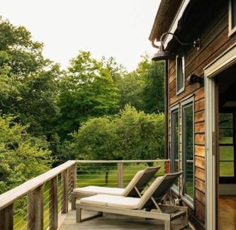 East Chatham Villa | Stunning All-Season Renovated Barn Escape!