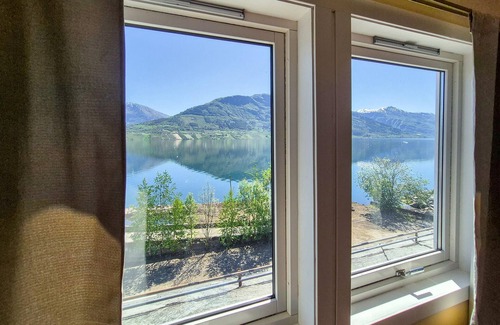 Ullensvang Apartment | Stunning apartment in Grimo with WiFi