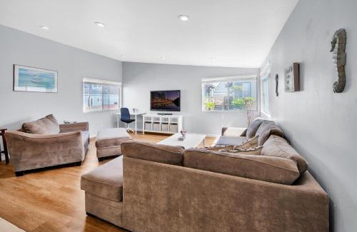 Mission Beach House | Stunning Beach Haven! Steps to the Beach & Pet Friendly!