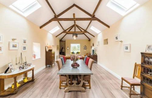 Knockaderry Cross Roads House | Stunning Granite Barn Conversion