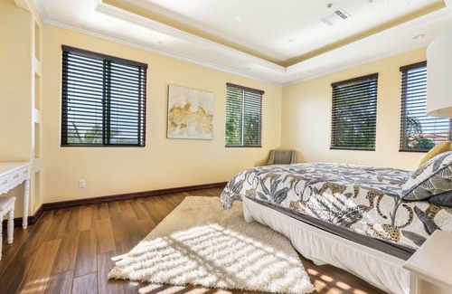 Escondido House | Stunning Hilltop Mansion Perfect for Weddings and Family Gatherings