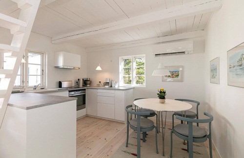 Sandkaas House | Stunning home in Allinge with WiFi