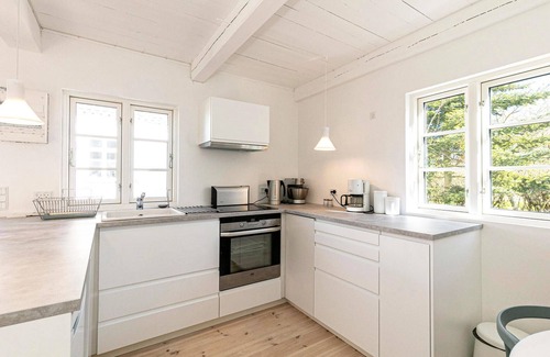 Sandkaas House | Stunning home in Allinge with WiFi