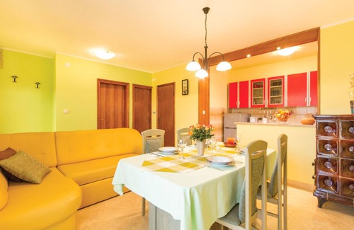 Cabrunici House | Stunning home in Cukrici with WiFi