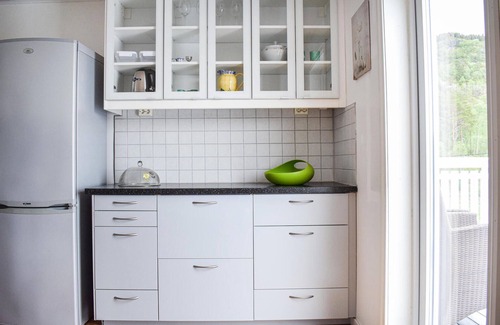 Lindas House | Stunning home in Seim with WiFi