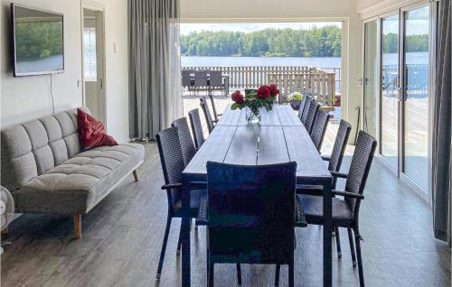 Tingsryd House | Stunning Home In Tingsryd With Wifi