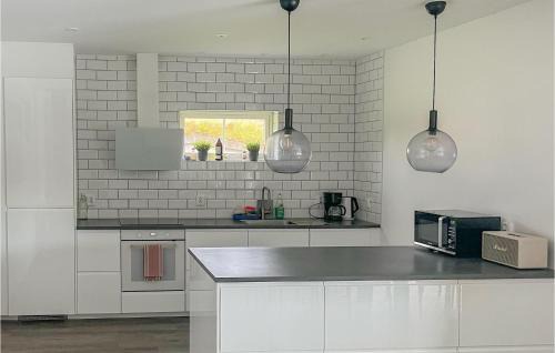 Tingsryd House | Stunning Home In Tingsryd With Wifi