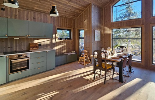 Hjartdal Municipality House | Stunning home in Tuddal with kitchen