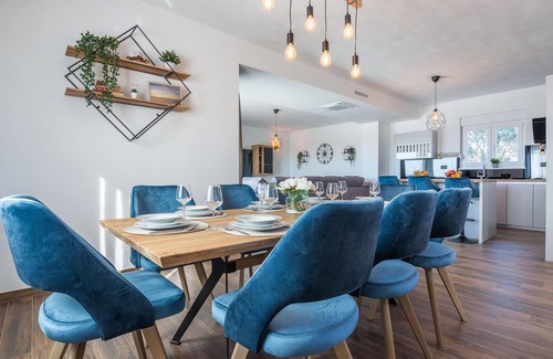 Vrsi House | Stunning home in Vrsi