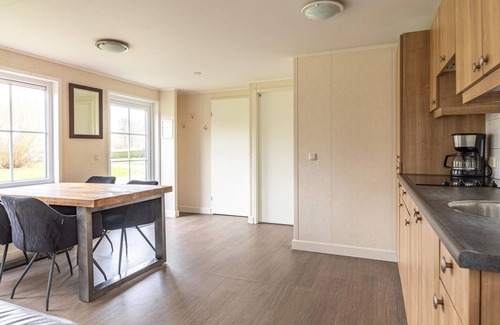 Wagenborgen House | Stunning home in Wagenborgen with WiFi